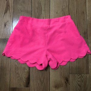 Hot pink elastic waist scalloped shorts, Size M